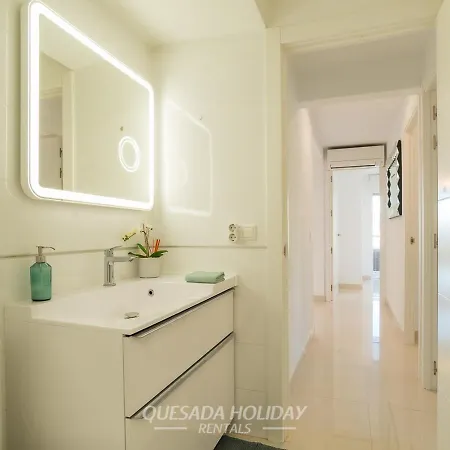 Apartamento La Perla Seaview & Pool Levante *