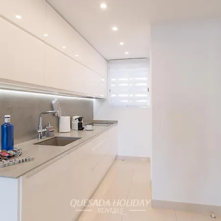 Apartamento La Perla Seaview & Pool Levante