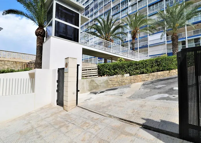 Daire La Perla Seaview & Pool Levante *