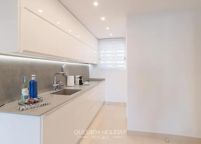 Daire La Perla Seaview & Pool Levante