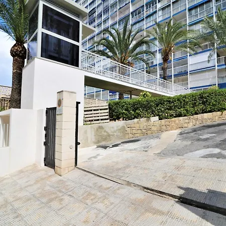 아파트 La Perla Seaview & Pool Levante *